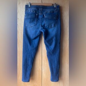 Democracy size 8, skinny jeans, excellent condition